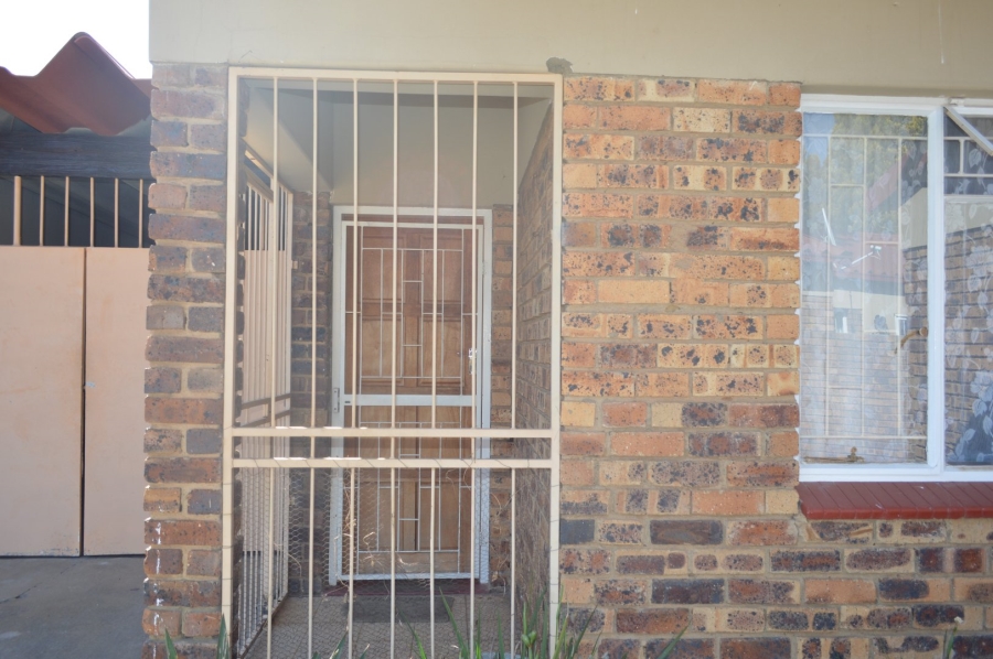 3 Bedroom Property for Sale in La Hoff North West